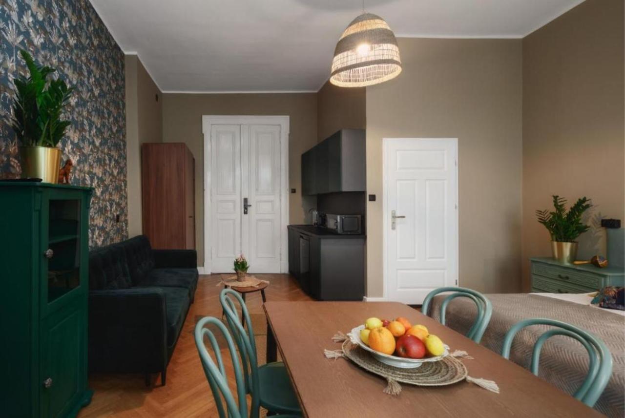 Apartamenty Piotrkowska 82 By Good Time Lodz  Exterior photo